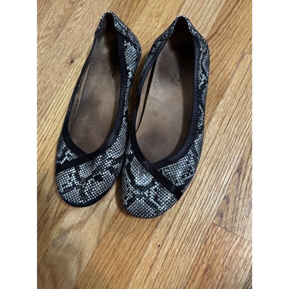 Vionic Caroll Ballet Flats 8 Snake Print - Picture 3 of 3